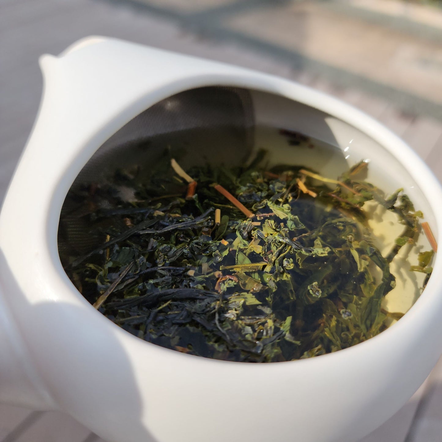 High-quality Japanese Oolong tea freshly steeped for a delicate, floral, and slightly toasty flavor experience