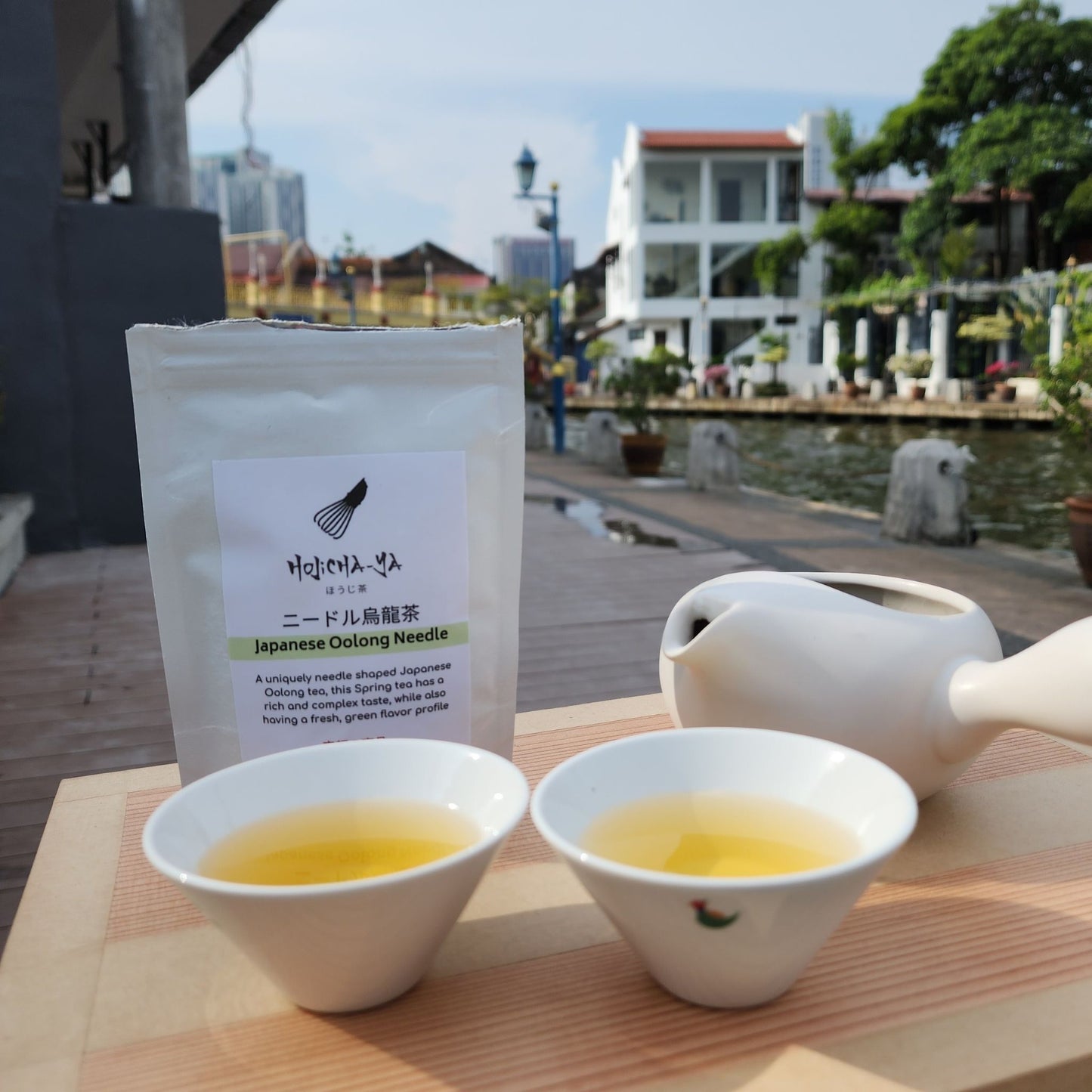 Best Japanese Oolong tea with smooth, aromatic, and rich brewed for perfect tea time