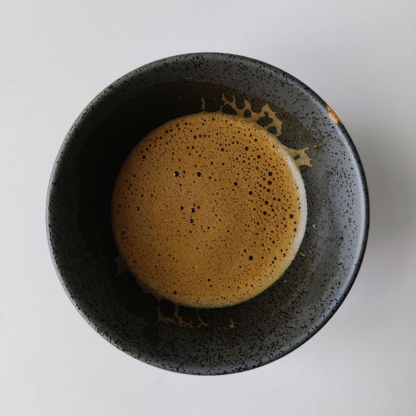 Smooth texture of Japanese premium Hojicha green tea powder in Malaysia for traditional or modern uses